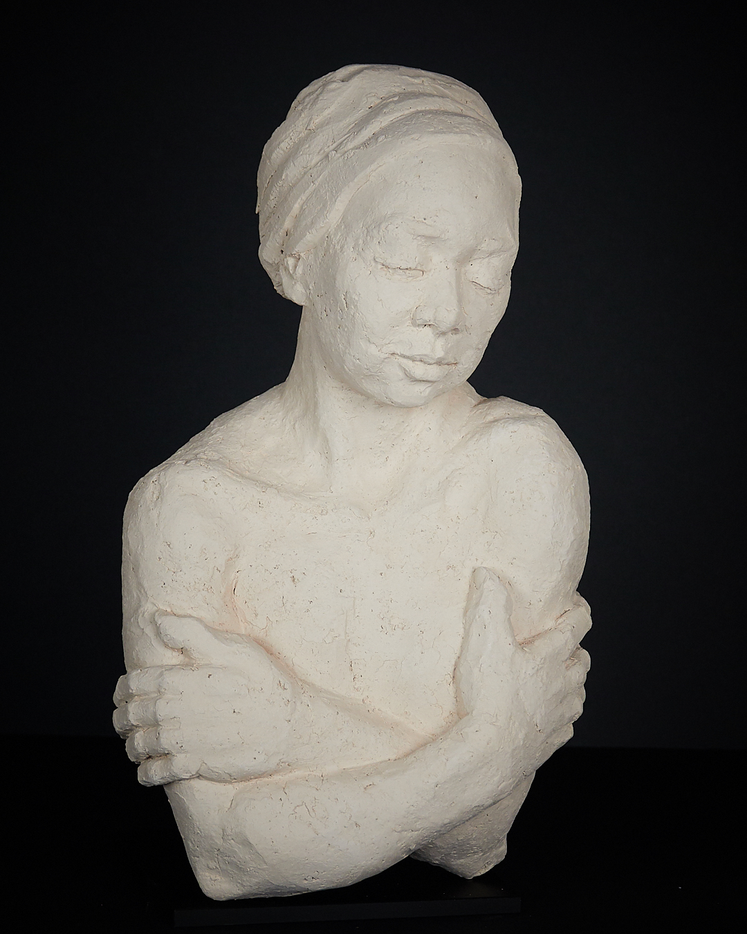 Portrait Sculpture, untitled, by Uta Beckert - height 35cm, clay, 2018